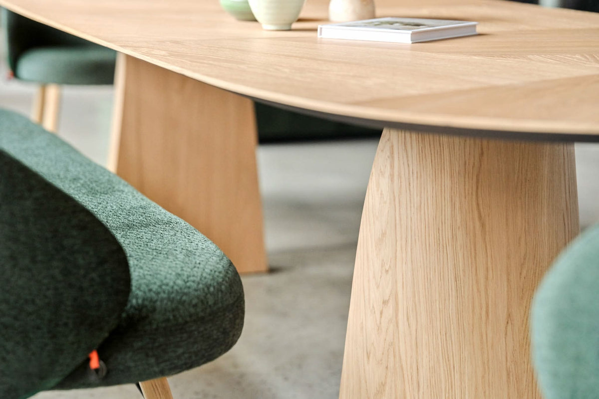 Blossom ovale eettafel eiken 140-260 cm