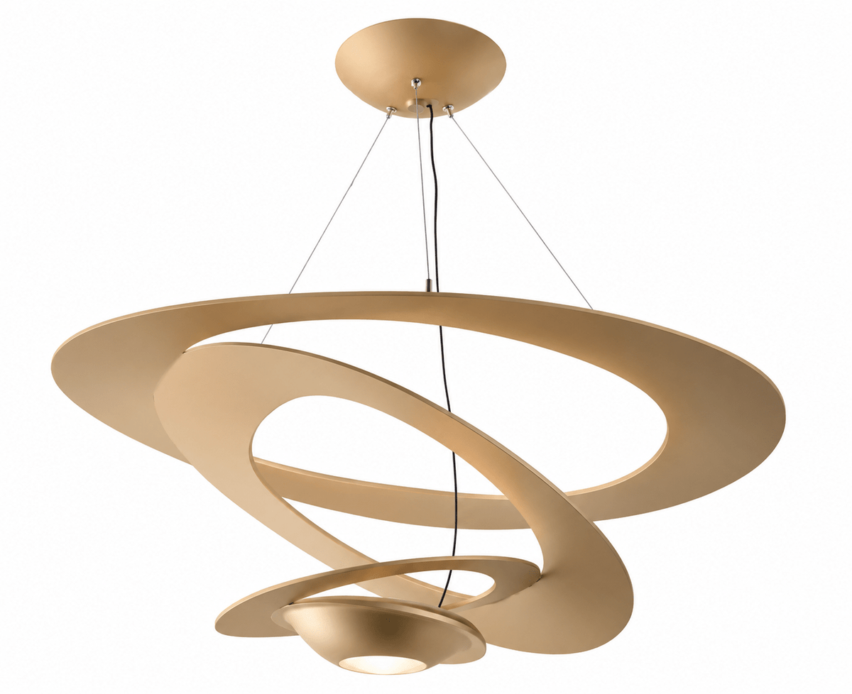 Champagnekleurige spiraalvormige hanglamp met indirect licht.