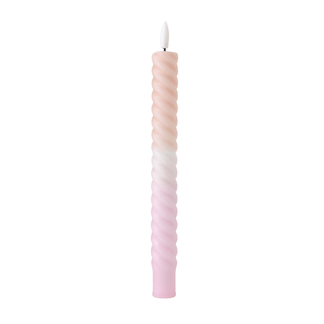 Het subtiele kleurverloop van warm zand naar zacht lila en poederroze geeft deze swirl dinerkaars een elegante, moderne uitstraling.