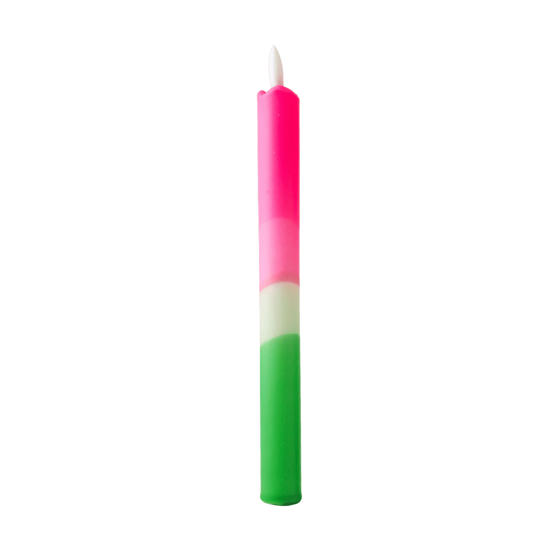 Een stijlvolle LED-kaars combineert levendige tinten roze, wit en groen in een speels kleurverloop