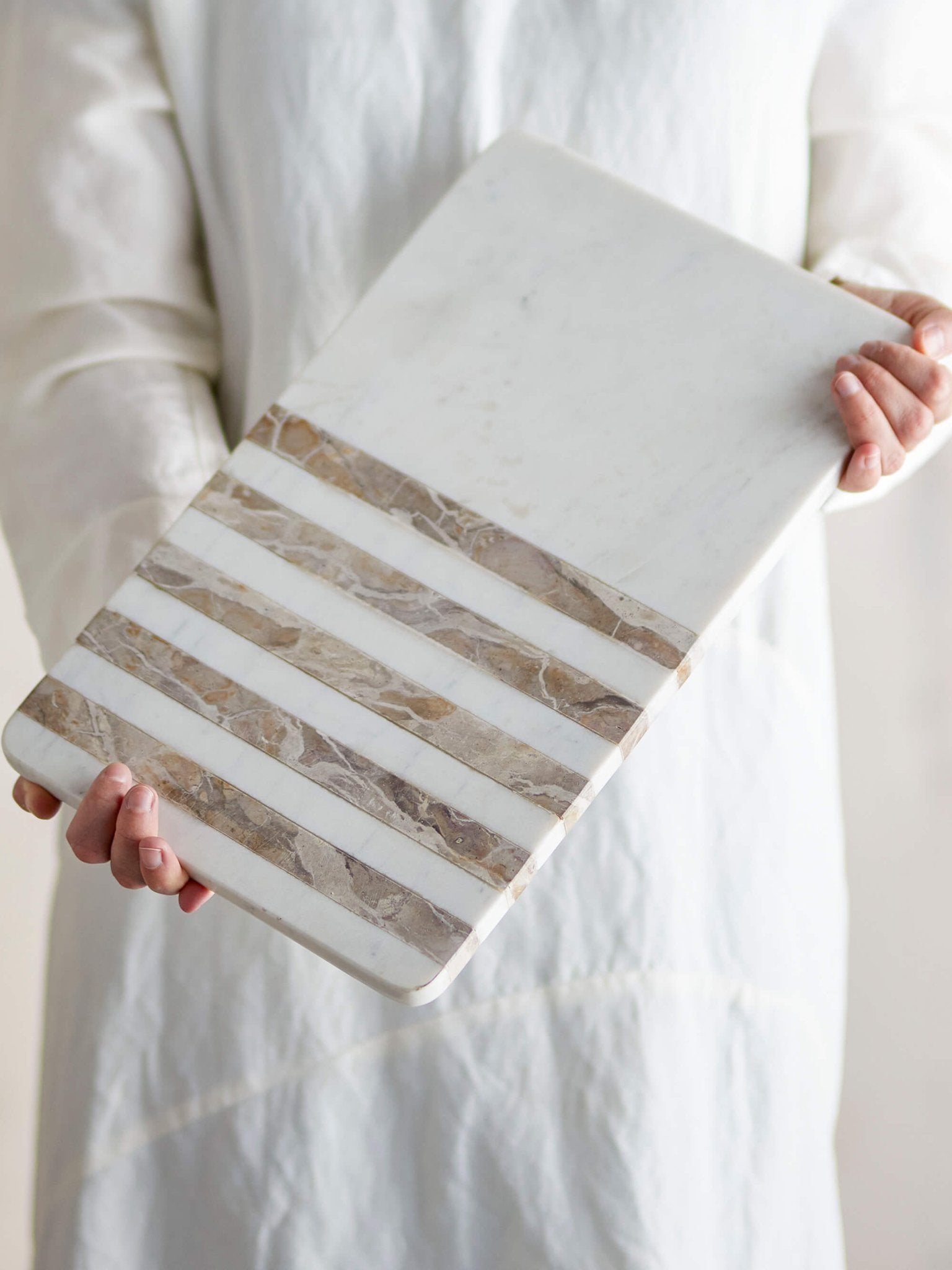 Novelle snij-en serveerplank marmer | 38x1,5x22,5 cm