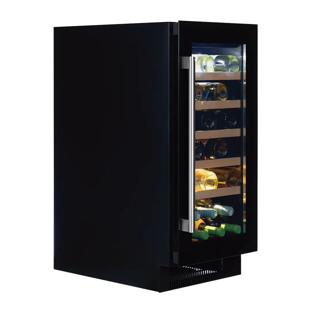 wijnkoelkast in zwart, matzwart, rvs of eigen gekozen RAL kleur. Combineert elegantie met functionaliteit. Geschikt voor 32 flessen en wordt verlicht met multi-LED verlichting.