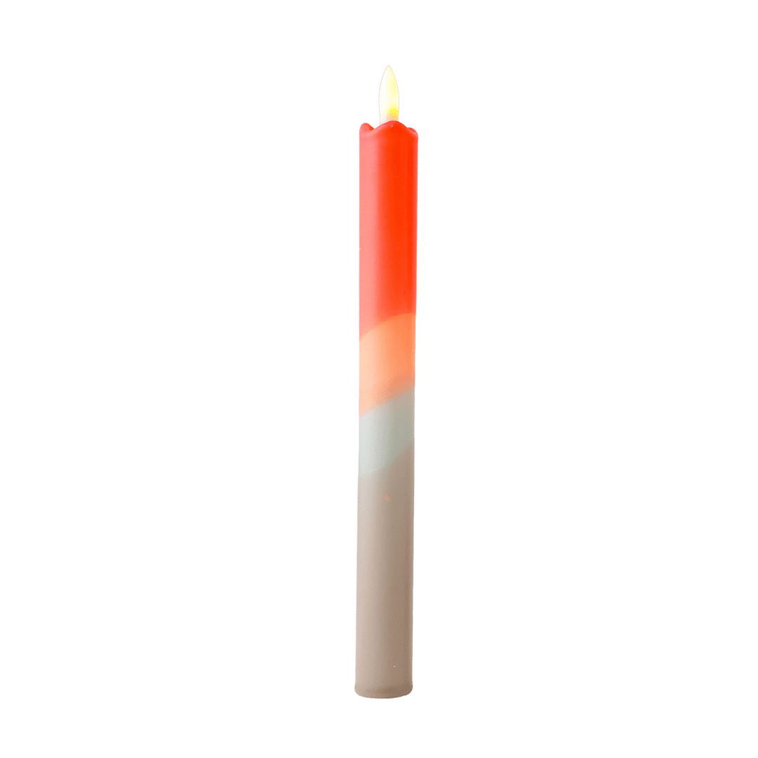 kleurverloop van warm rood via zacht perzik naar een natuurlijke zandtint met echte wax