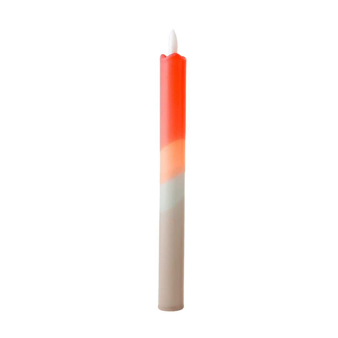 kleurverloop van warm rood via zacht perzik naar een natuurlijke zandtint met echte wax