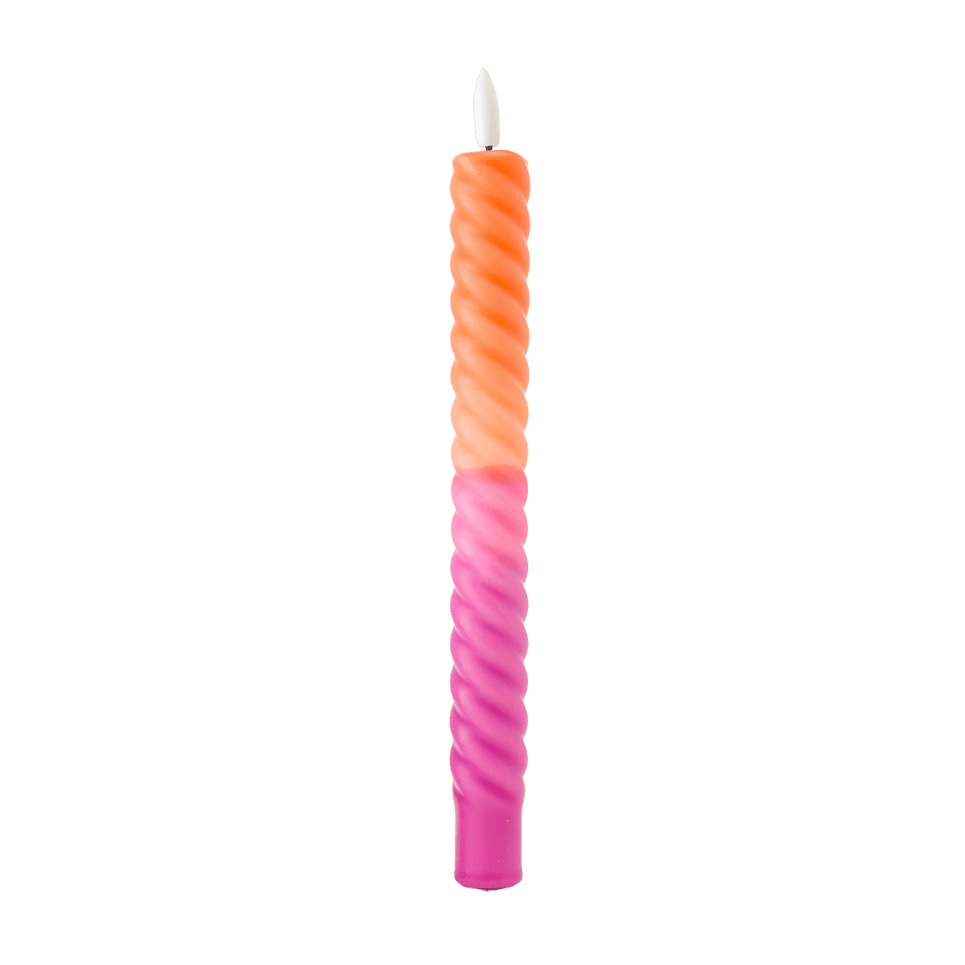 Elegante swirlvorm met kleurverloop van warm oranje naar levendig roze geven deze ledkaars een speelse en eigentijdse uitstraling. 