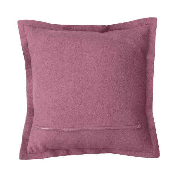Achterzijde van het vierkante cerise wollen kussen met horizontale ritssluiting.